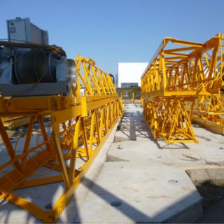 Foto-embarque-Preembarque-MC-85-grua-cranes-export-betoncranes-spain-empresa-torresgrua