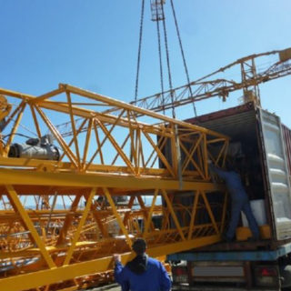 Foto-embarque-portugal-grua-cranes-export-betoncranes-spain-empresa-torresgrua
